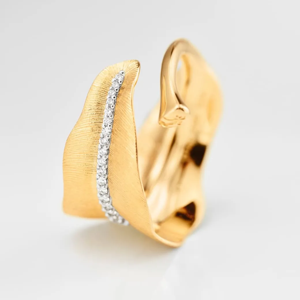 Leaves ring medium pavé