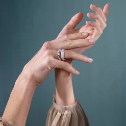 Love ring 4