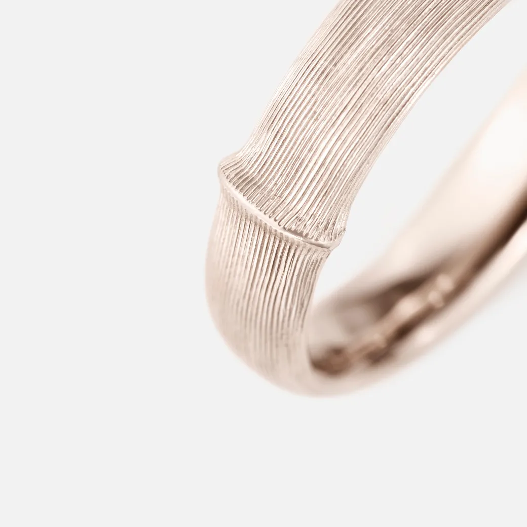 Nature ring herre bred