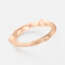 Nature ring III